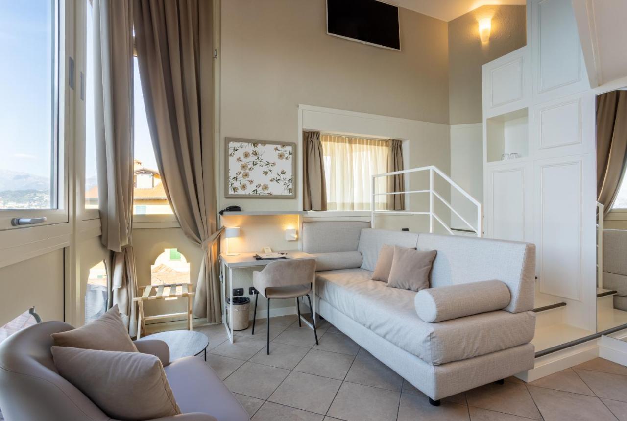 Casa Du Lac, By R Collection Hotels Варенна Экстерьер фото