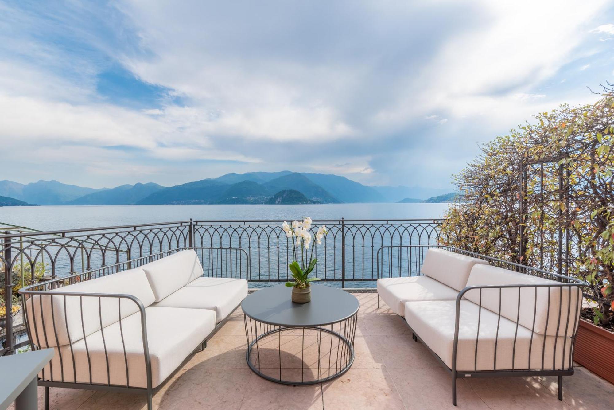 Casa Du Lac, By R Collection Hotels Варенна Экстерьер фото